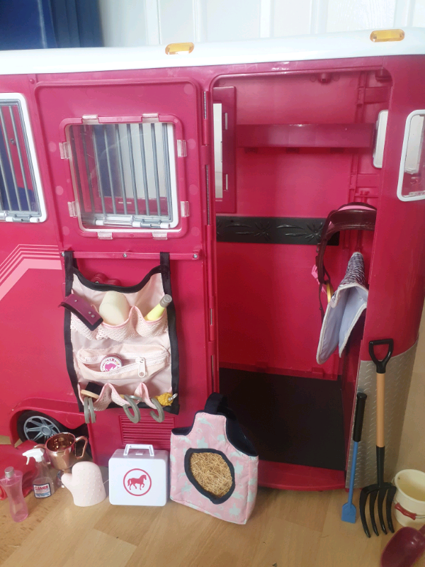 our generation mane attraction horse trailer